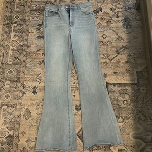 Express Flare Jeans